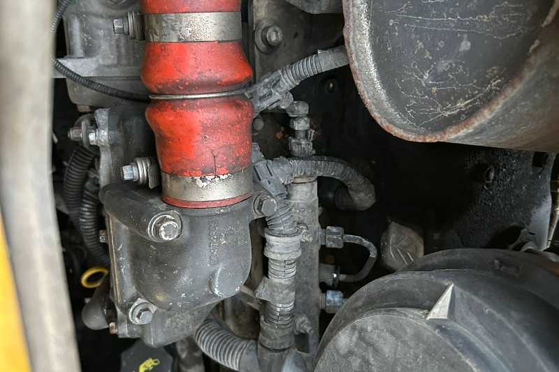 OmecoHub - Immagine NEW HOLLAND LB115B